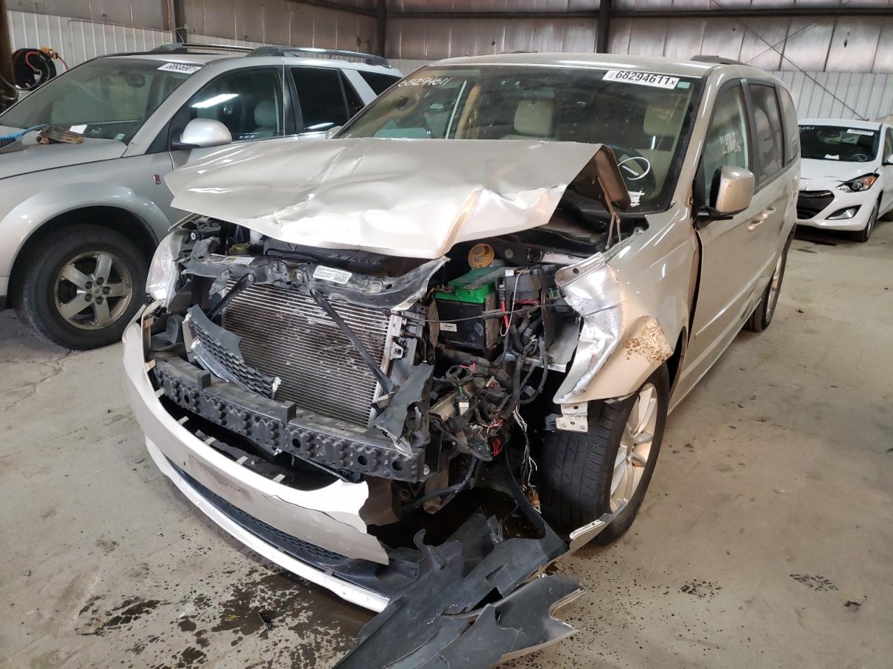 Photo 2 from auction – 2014 DODGE GRAND CARA with VIN 2C4RDGCG2ER392179