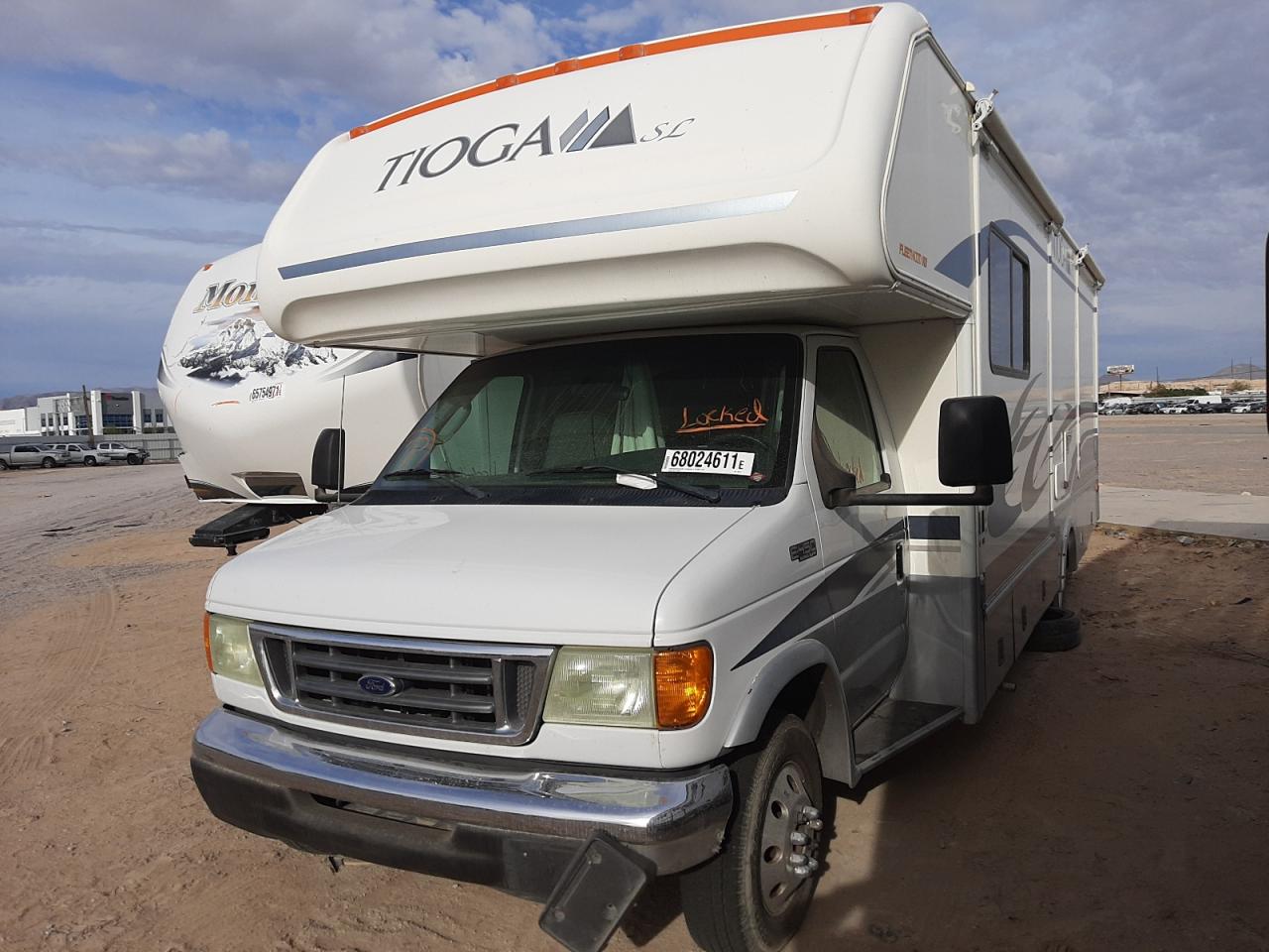 Photo 2 from auction – 2004 FORD ECONOLINE with VIN 1FDXE45S94HA00714