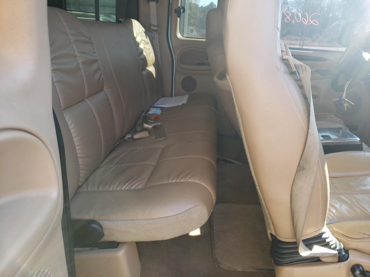 Photo 6 from auction – 2000 DODGE RAM 1500 with VIN 1B7HC13Z5YJ141677