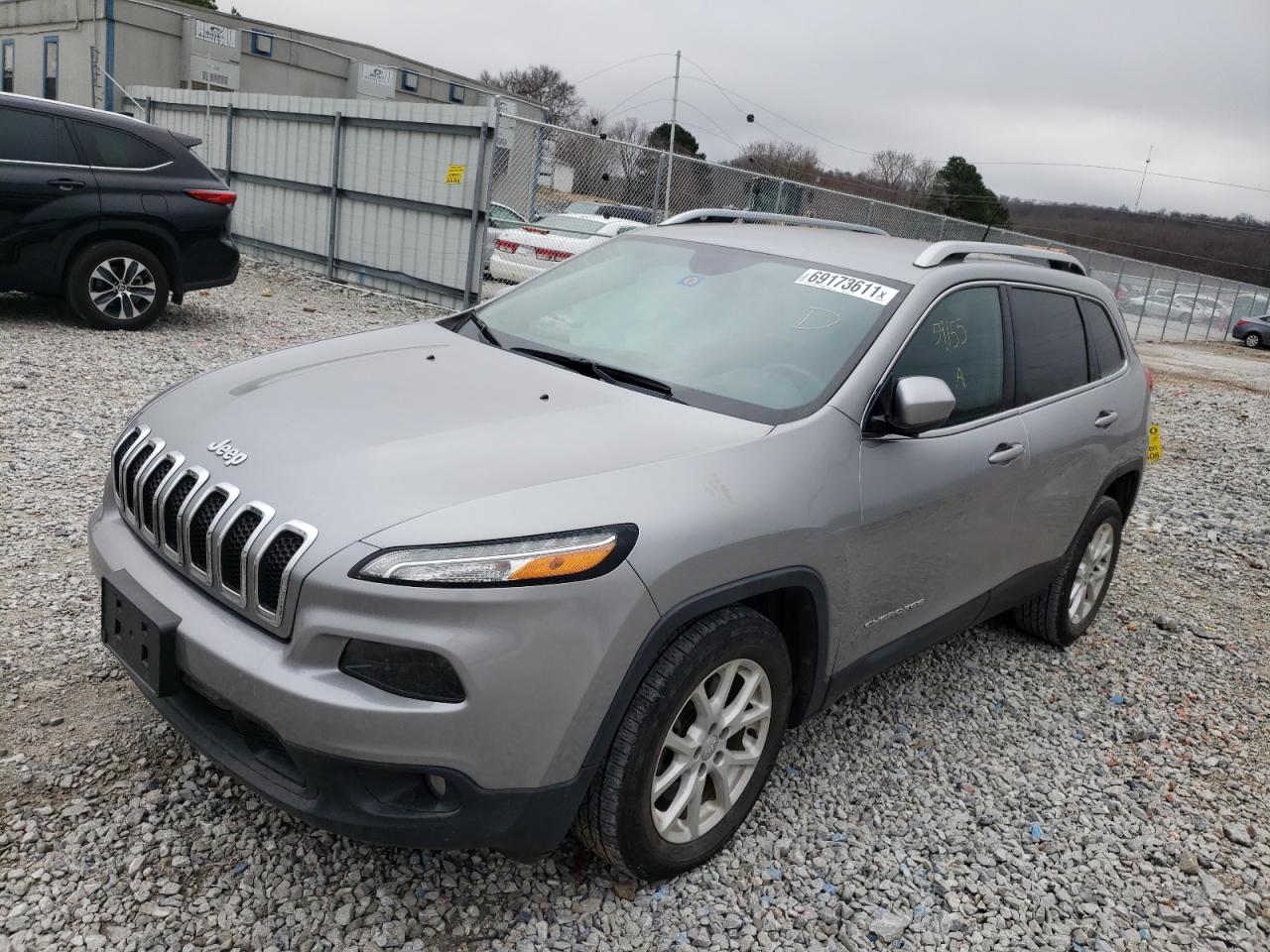 Photo 2 from auction – 2016 JEEP CHEROKEE L with VIN 1C4PJLCB6GW135842