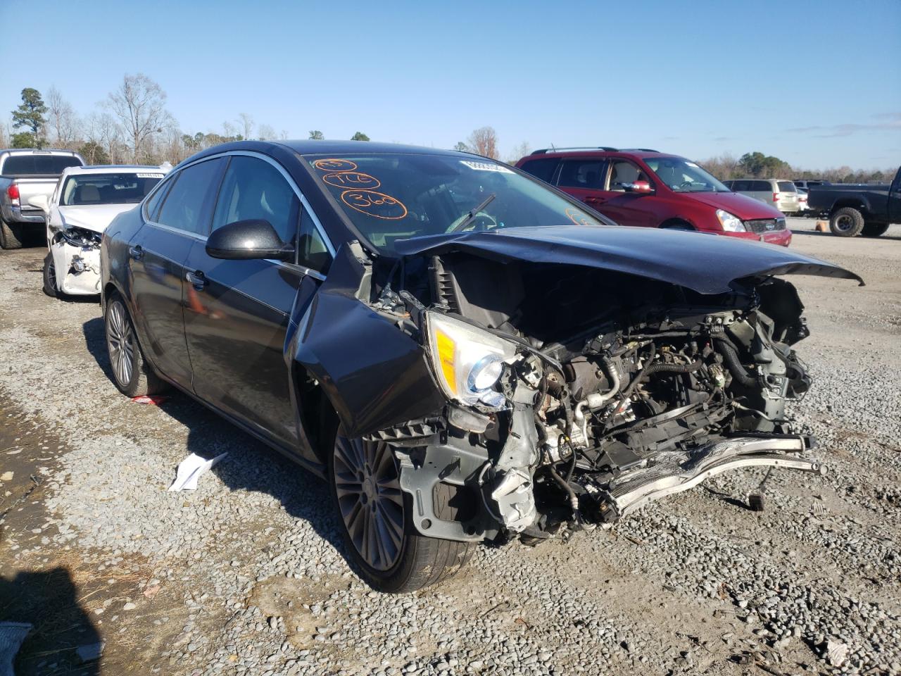 BUICK VERANO 2013 مع رقم تعريف المركبة 1G4PP5SK5D4139105 - صورة من المزاد