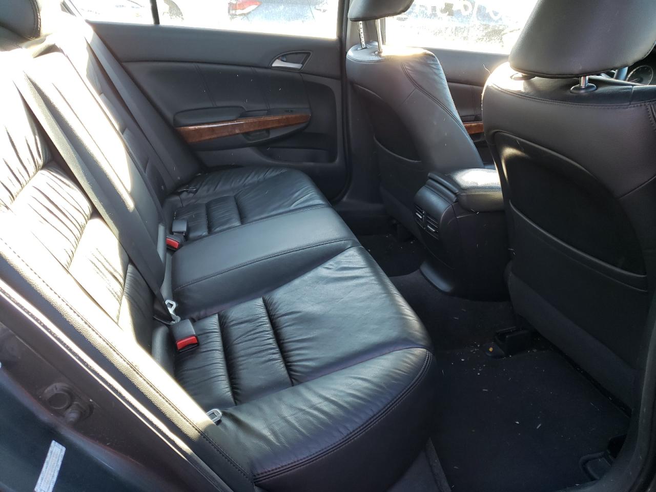 Photo 6 from auction – 2011 HONDA ACCORD EXL with VIN 1HGCP3F80BA013207