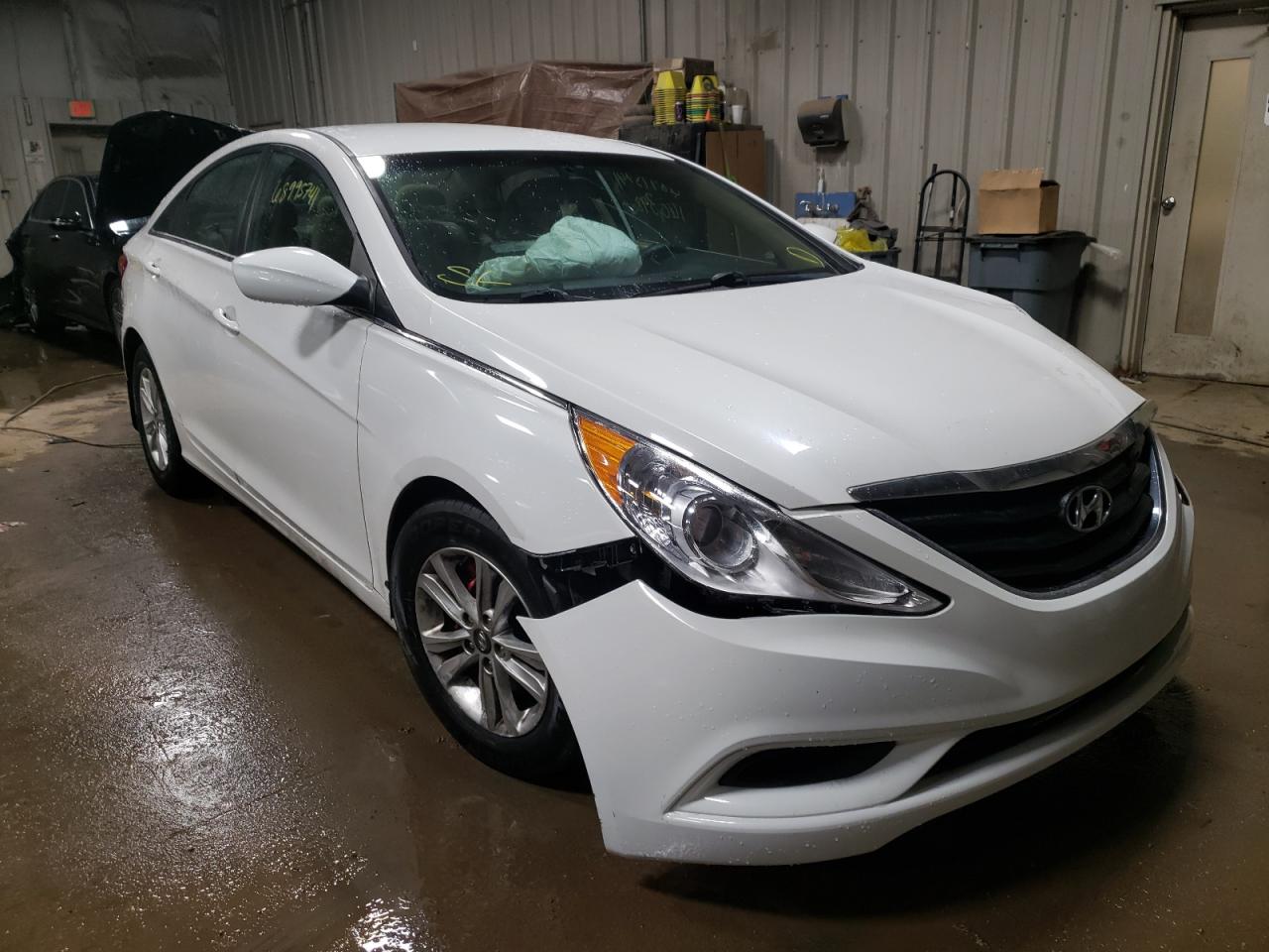 HYUNDAI SONATA 2012 with VIN 5NPEB4AC6CH459508 - Photo from auction