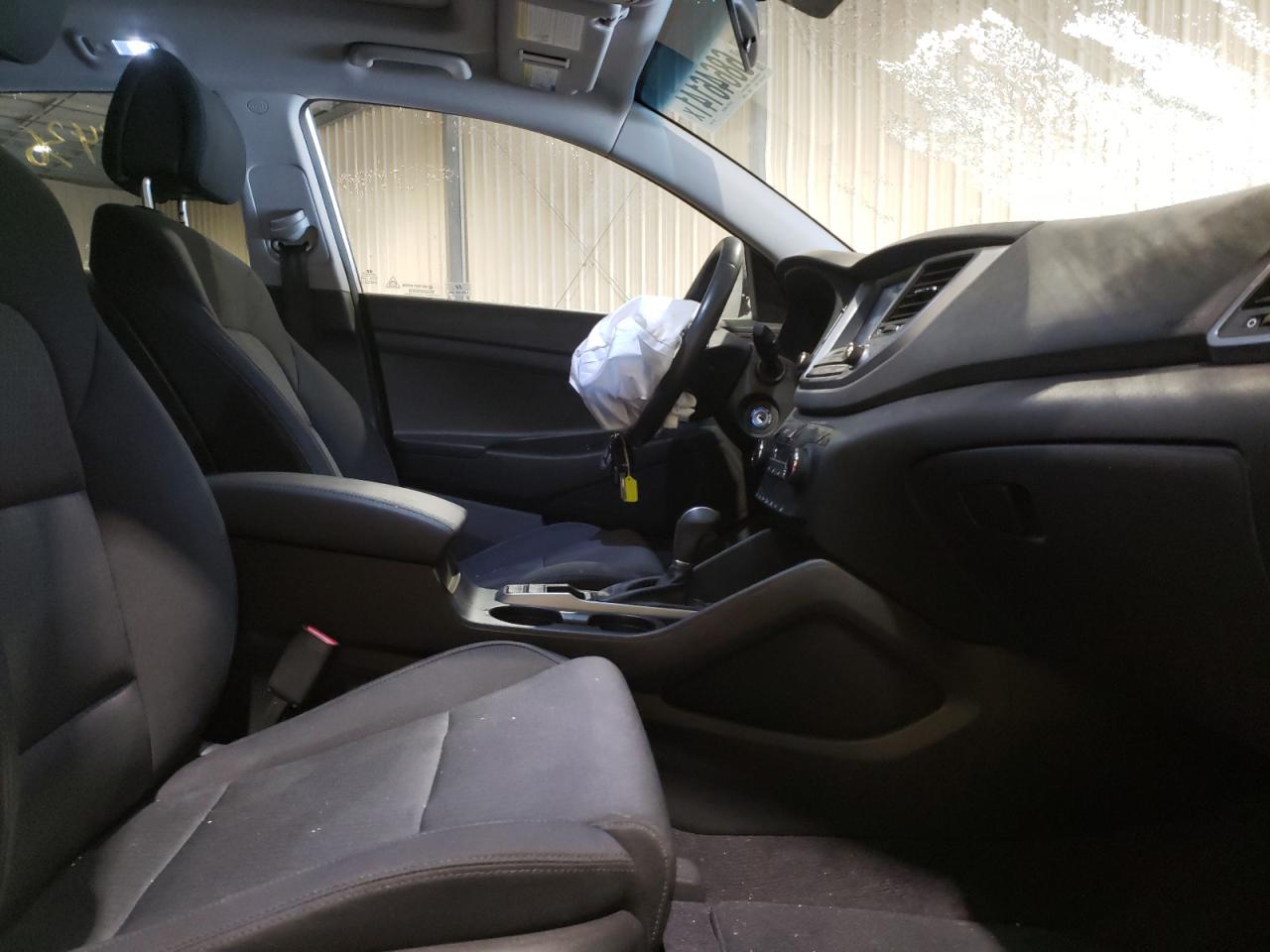 Photo 5 from auction – 2018 HYUNDAI TUCSON VAL with VIN KM8J3CA25JU722843