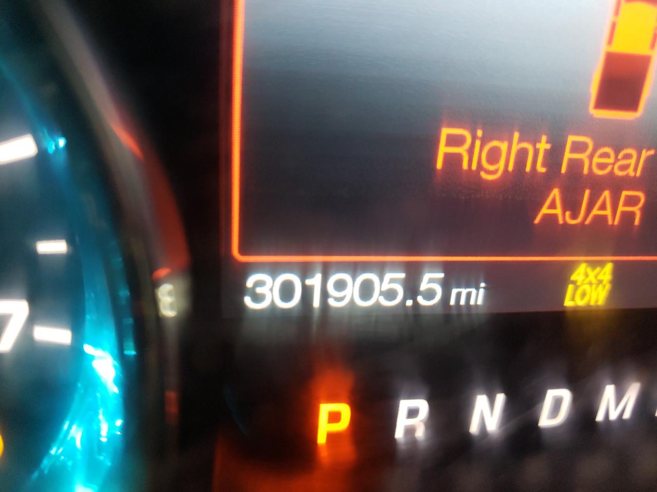 Photo 8 from auction – 2012 FORD F150 SUPER with VIN 1FTFW1EF4CKD04758