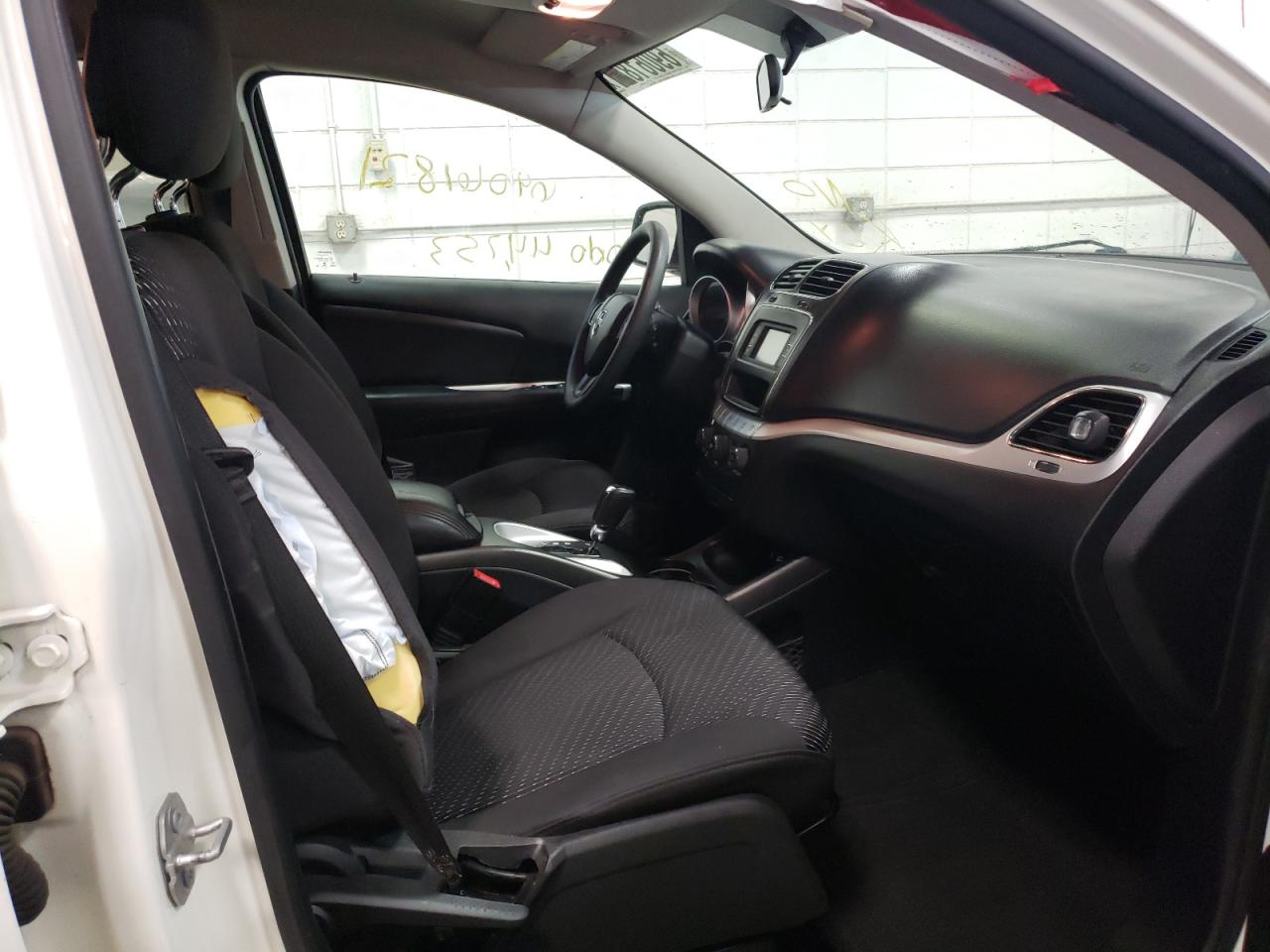 Photo 5 from auction – 2017 DODGE JOURNEY SE with VIN 3C4PDCAB9HT507448