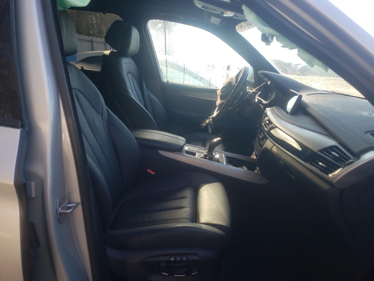 Photo 5 from auction – 2016 BMW X5 XDRIVE5 with VIN 5UXKR6C52G0J81278