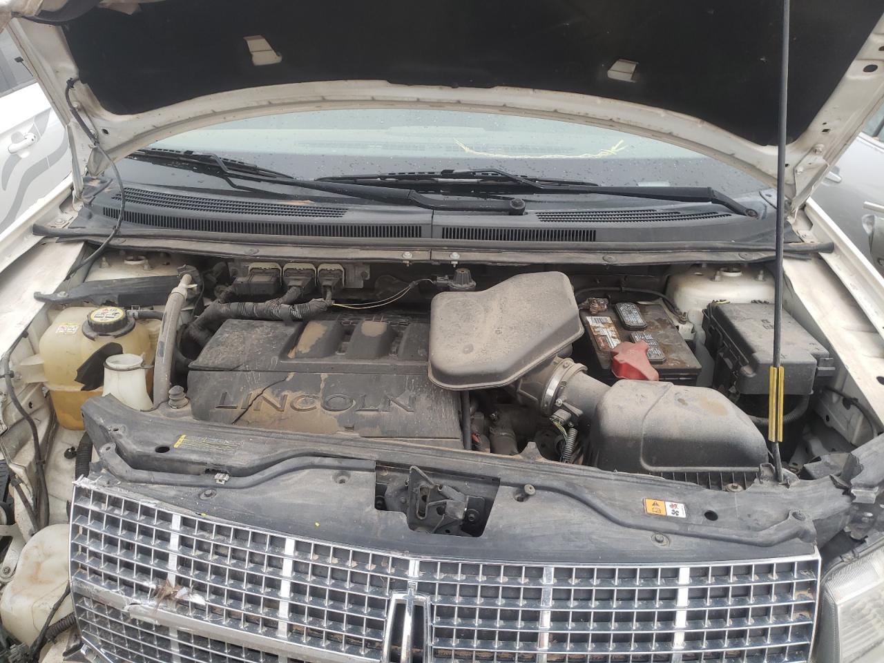 Photo 7 from auction – 2008 LINCOLN MKX with VIN 2LMDU68C58BJ18188
