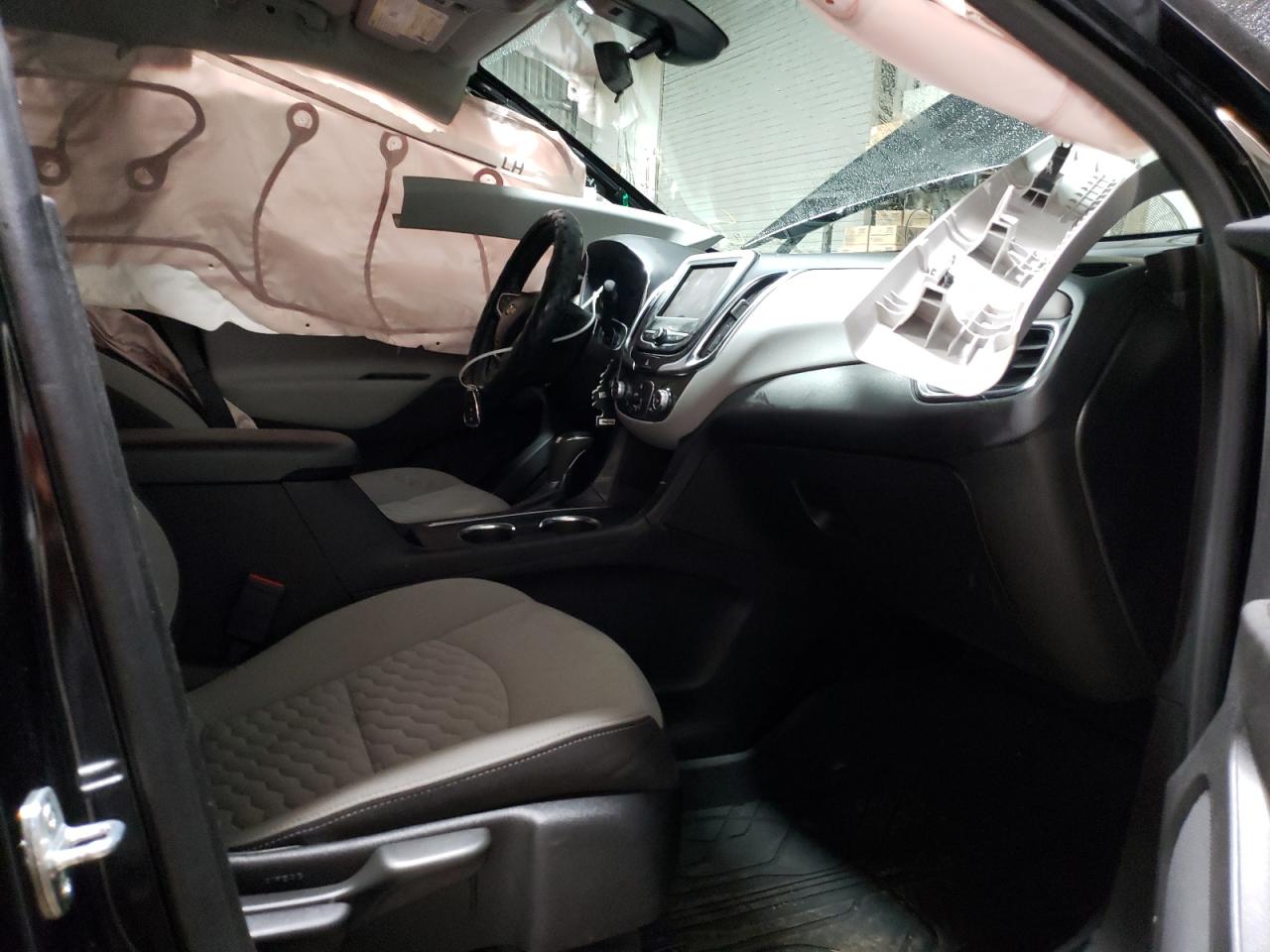 Photo 5 from auction – 2021 CHEVROLET EQUINOX LS with VIN 2GNAXHEV4M6144545