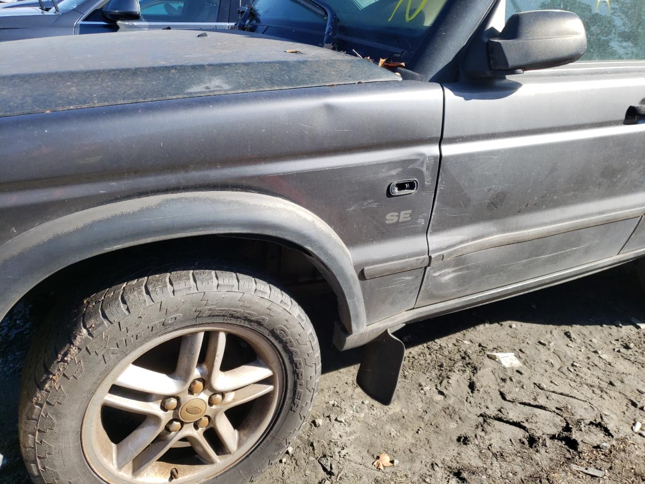 Photo 10 from auction – 2002 LAND ROVER DISCOVERY with VIN SALTY15492A764832