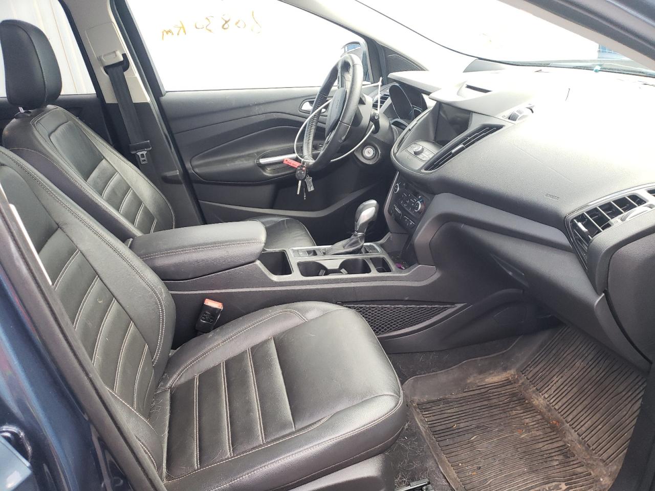 Photo 5 from auction – 2018 FORD ESCAPE SEL with VIN 1FMCU9HD0JUC14988