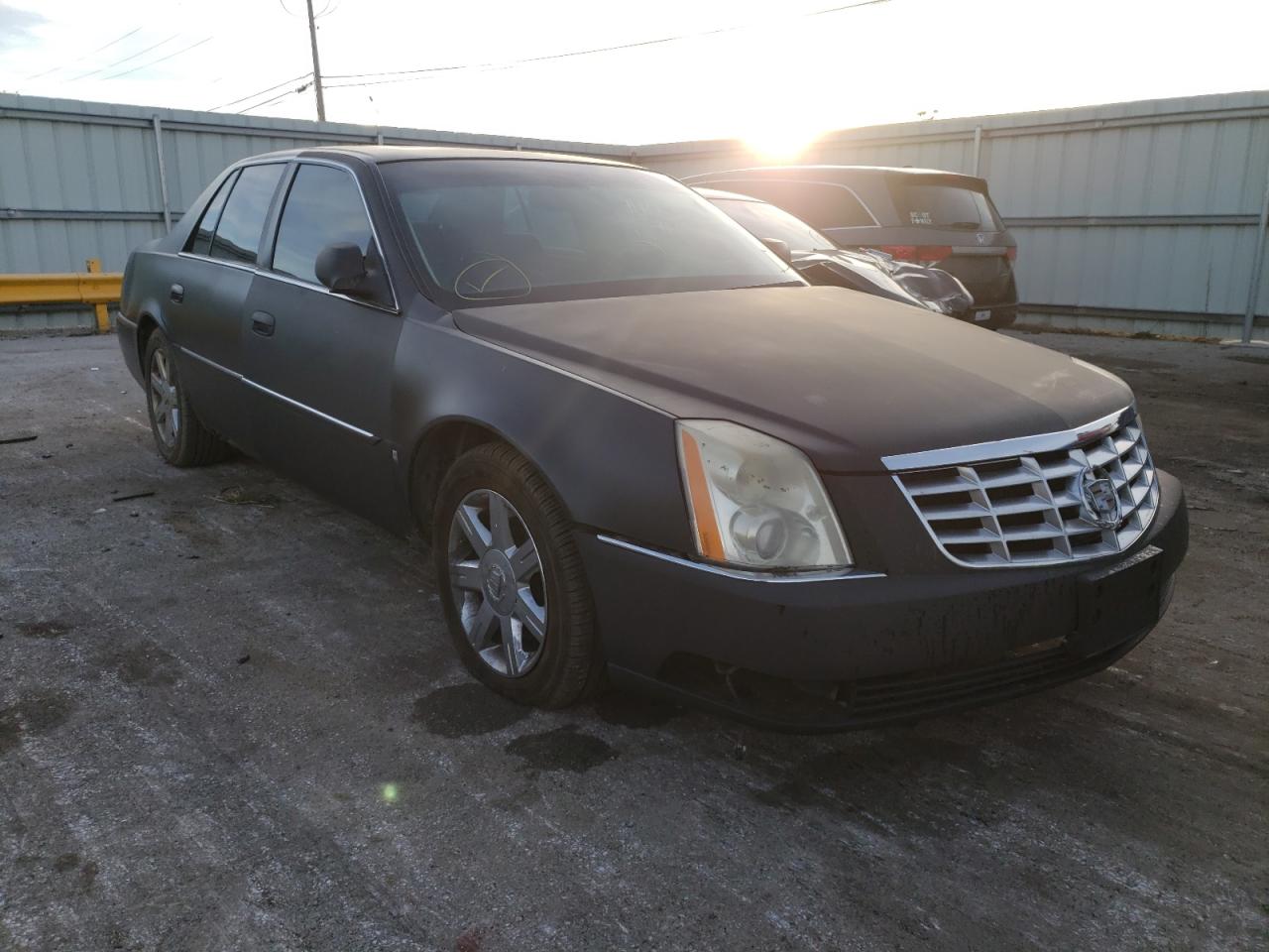 CADILLAC DTS 2008 with VIN 1G6KD57Y78U123260 - Photo from auction