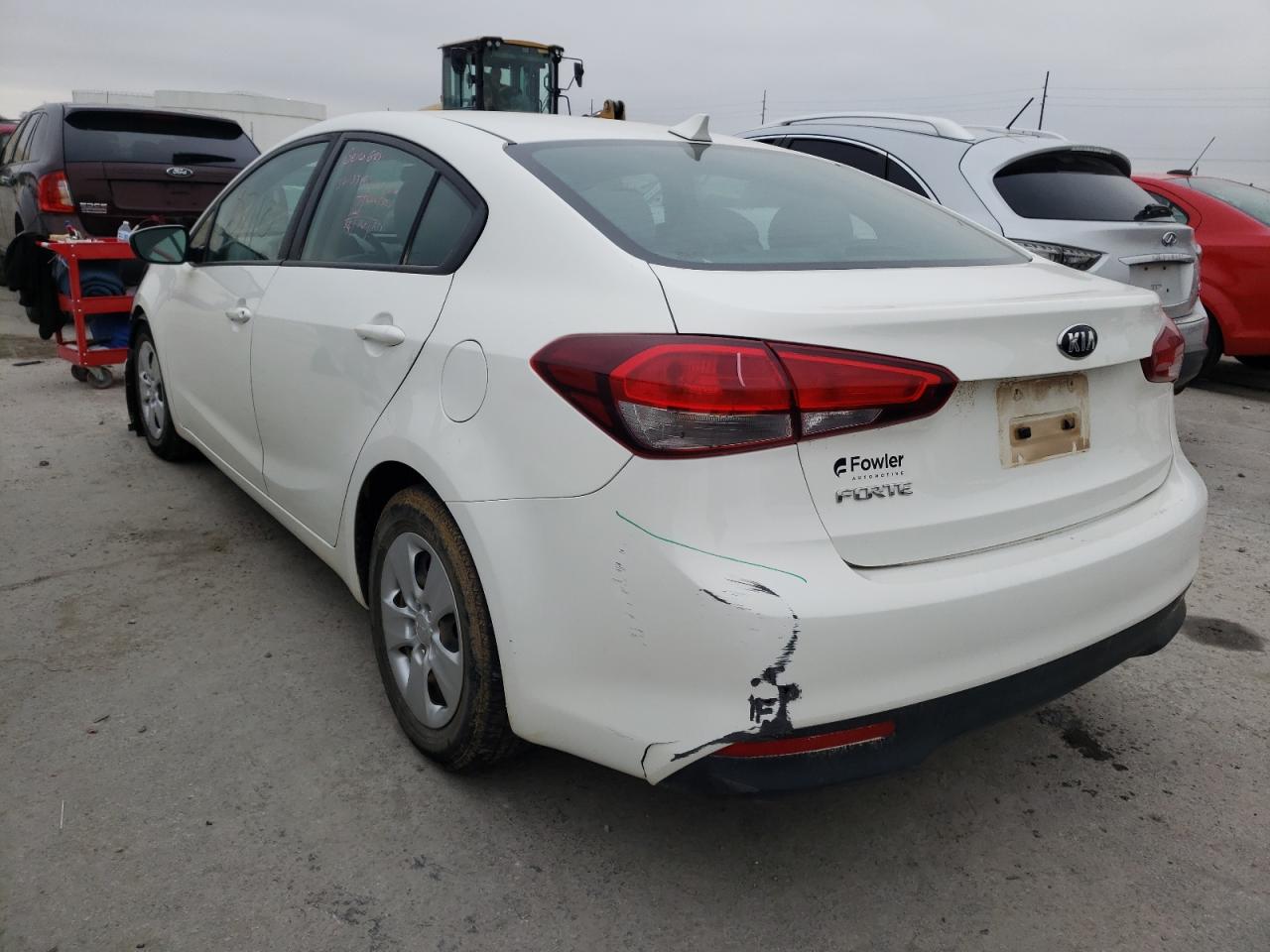 Photo 3 from auction – 2017 KIA FORTE LX with VIN 3KPFK4A72HE071839