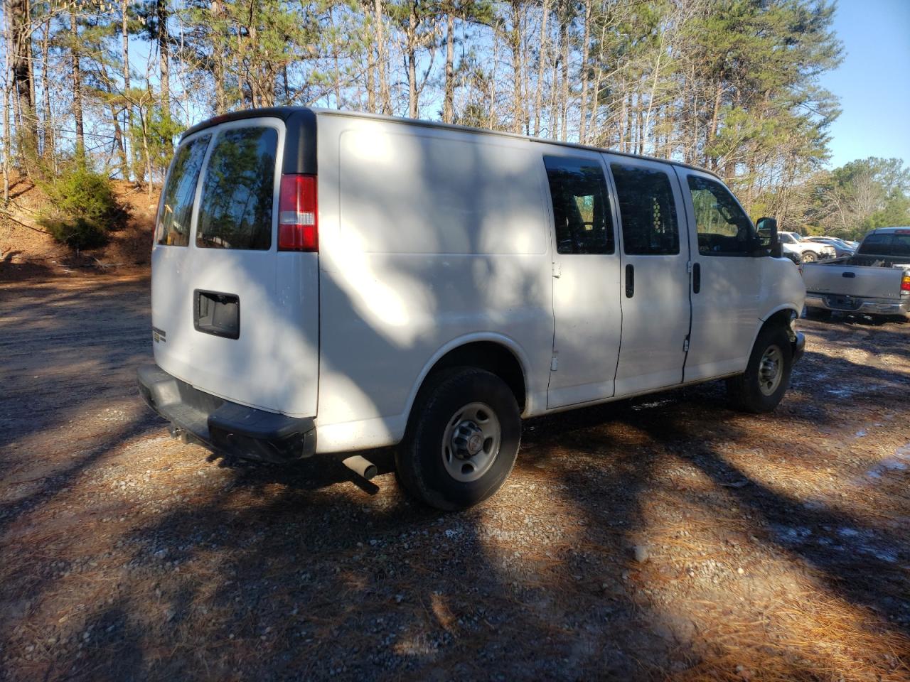 Photo 4 from auction – 2016 CHEVROLET EXPRESS G2 with VIN 1GCWGAFF3G1263224
