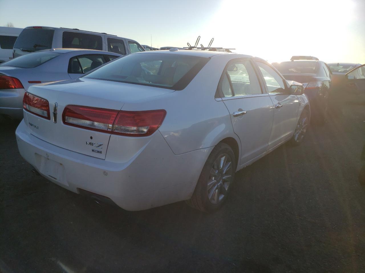 Photo 4 from auction – 2011 LINCOLN MKZ with VIN 3LNHL2JCXBR757999