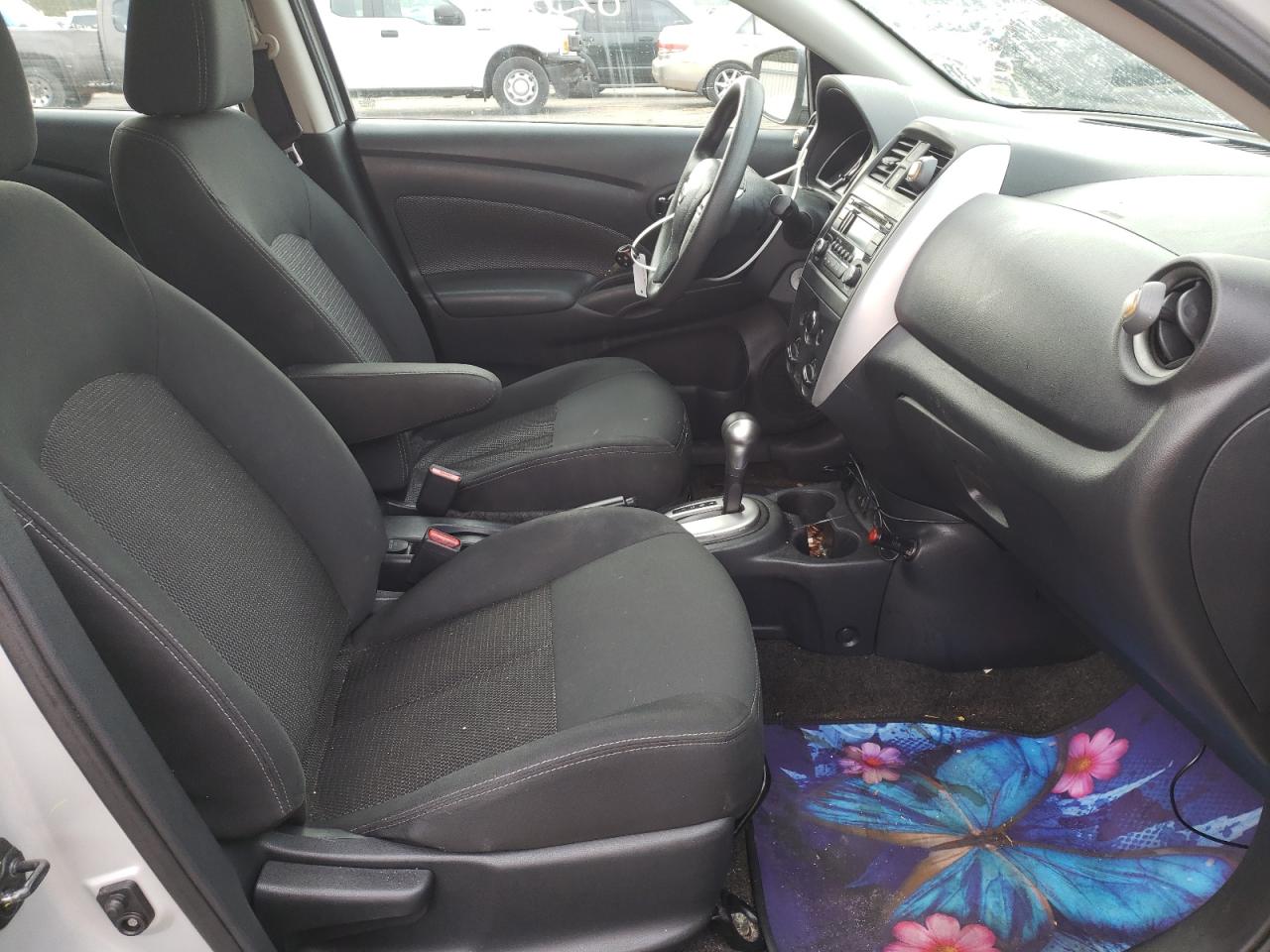 Photo 5 from auction – 2017 NISSAN VERSA S with VIN 3N1CN7AP5HL860111