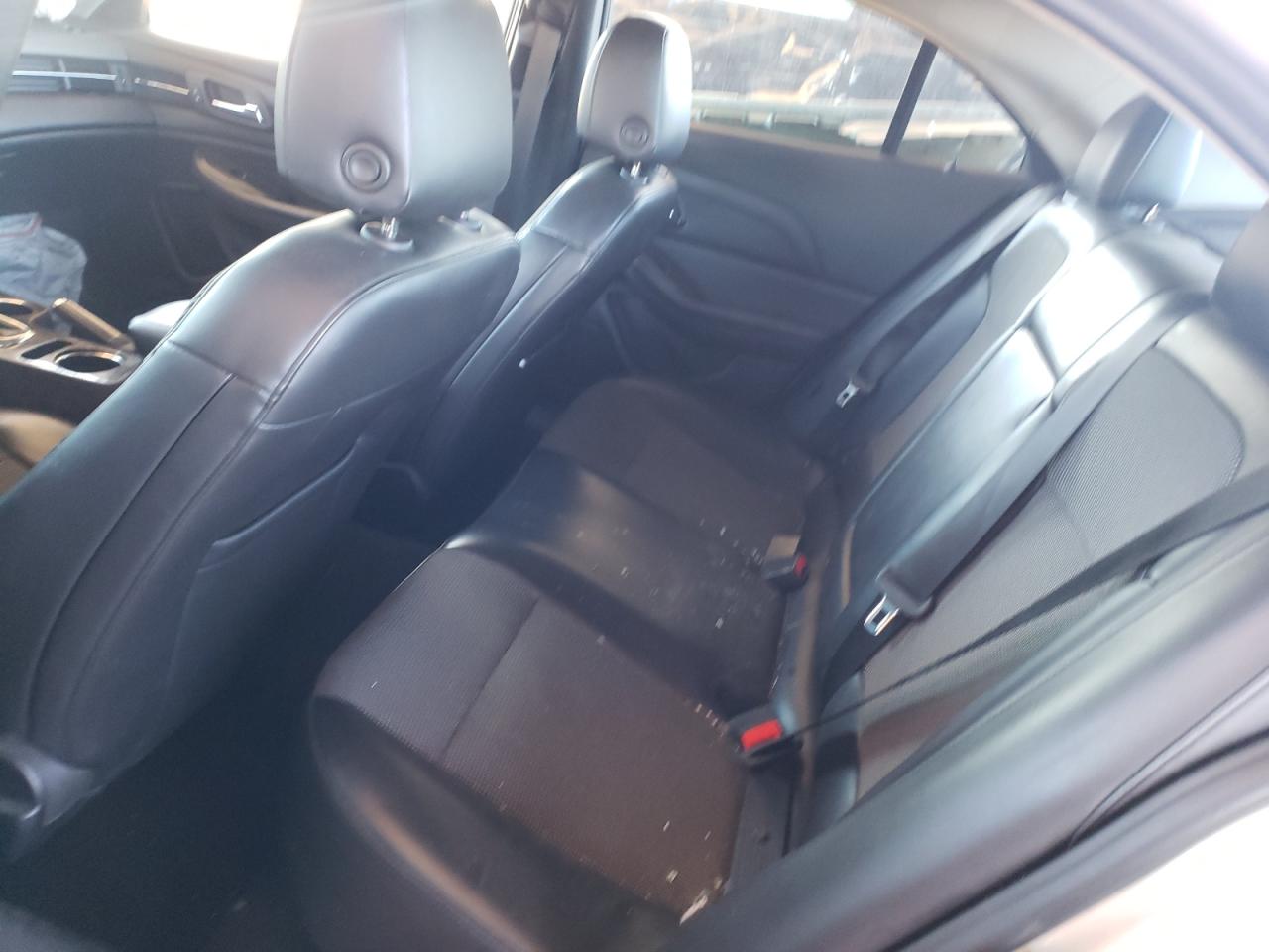 Photo 6 from auction – 2016 CHEVROLET MALIBU LIM with VIN 1G11C5SA6GF113952