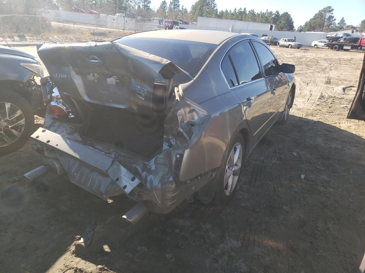 Photo 4 from auction – 2007 NISSAN ALTIMA 3.5 with VIN 1N4BL21E07C129425