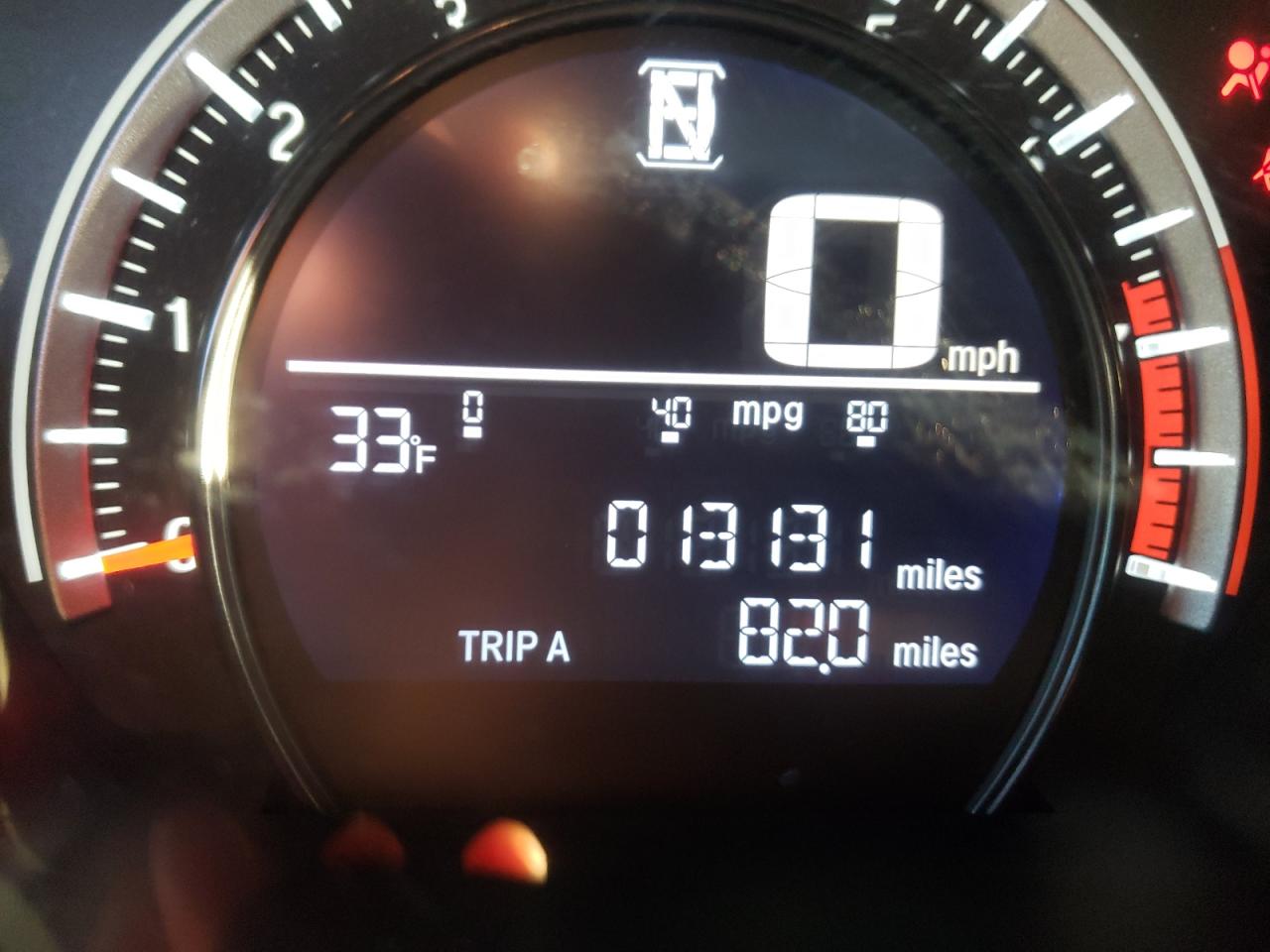 Photo 8 from auction – 2018 HONDA CIVIC LX with VIN 2HGFC4B09JH304870