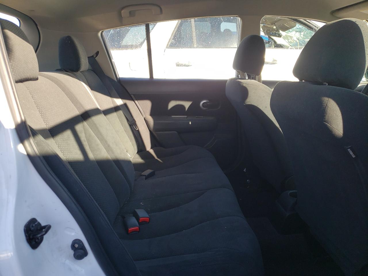 Photo 6 from auction – 2011 NISSAN VERSA S with VIN 3N1BC1CP5BL441081