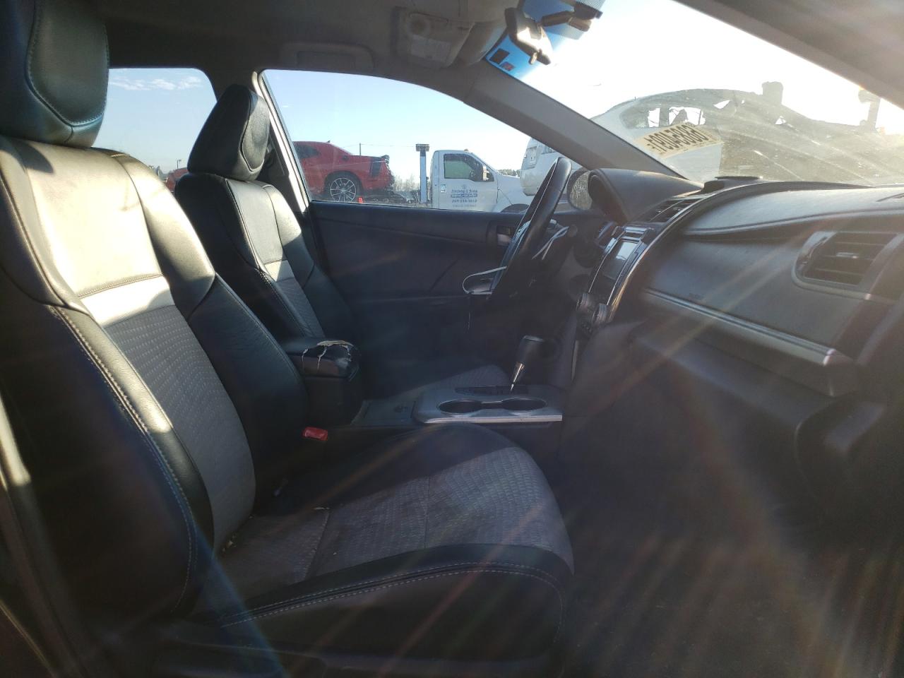Photo 5 from auction – 2012 TOYOTA CAMRY BASE with VIN 4T1BF1FK4CU090686