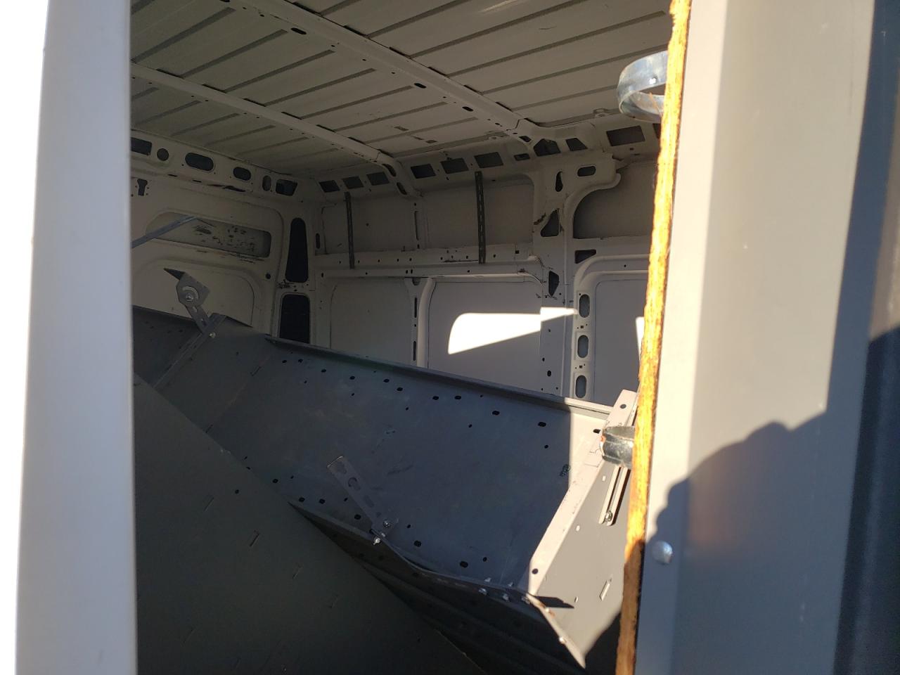 Photo 6 from auction – 2017 RAM PROMASTER with VIN 3C6TRVBG9HE551001