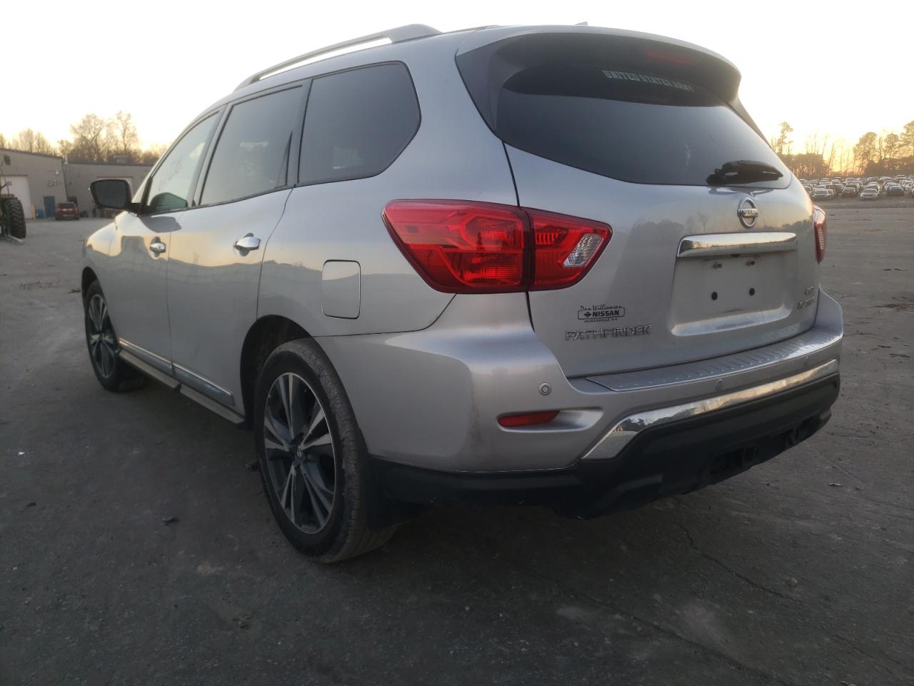 Photo 3 from auction – 2019 NISSAN PATHFINDER with VIN 5N1DR2MM9KC641676