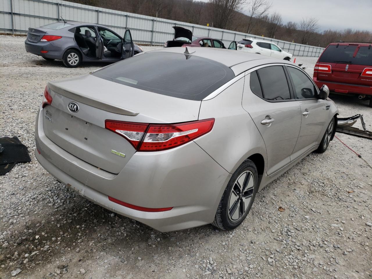 Photo 4 from auction – 2013 KIA OPTIMA HYB with VIN KNAGM4AD1D5051685
