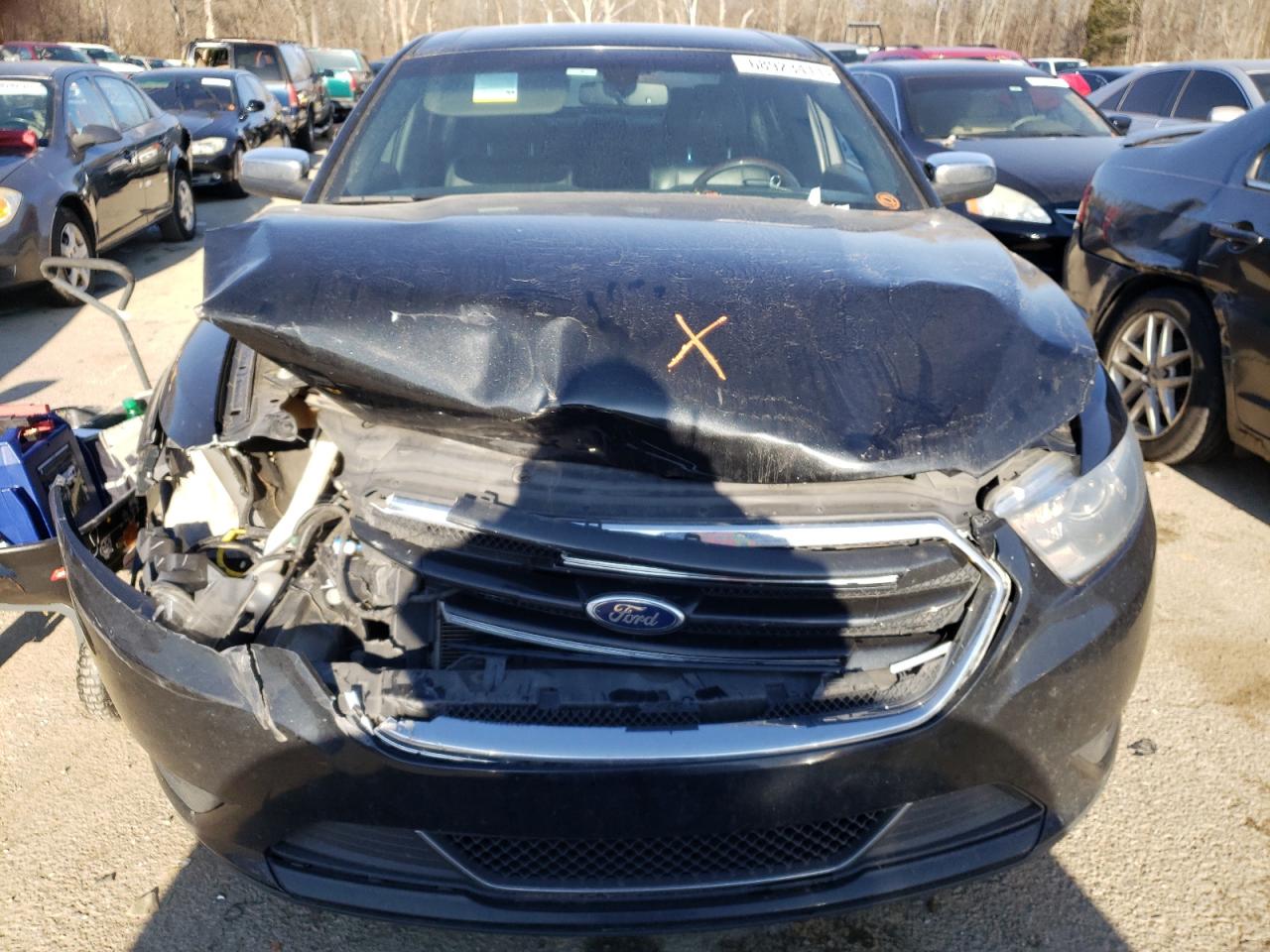 Photo 7 from auction – 2014 FORD TAURUS LIM with VIN 1FAHP2F82EG158190