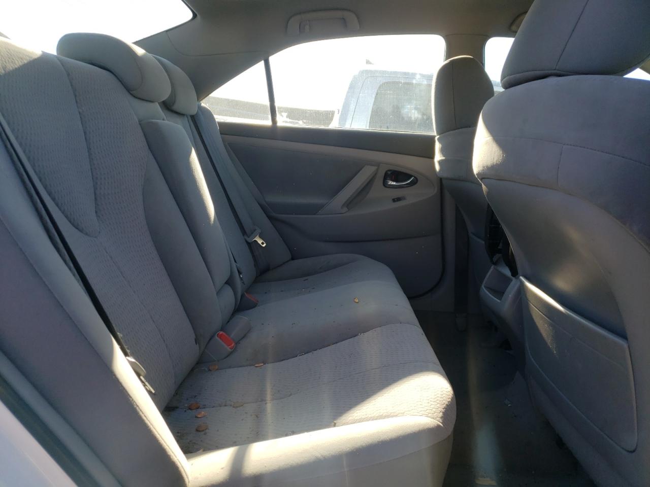 Photo 6 from auction – 2011 TOYOTA CAMRY BASE with VIN 4T1BF3EK1BU745107