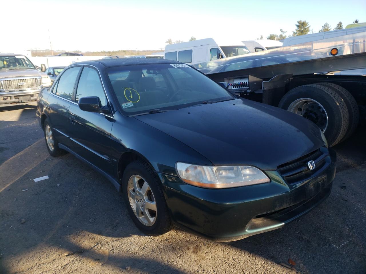 HONDA ACCORD 2000 with VIN 1HGCG6691YA112721 - Photo from auction