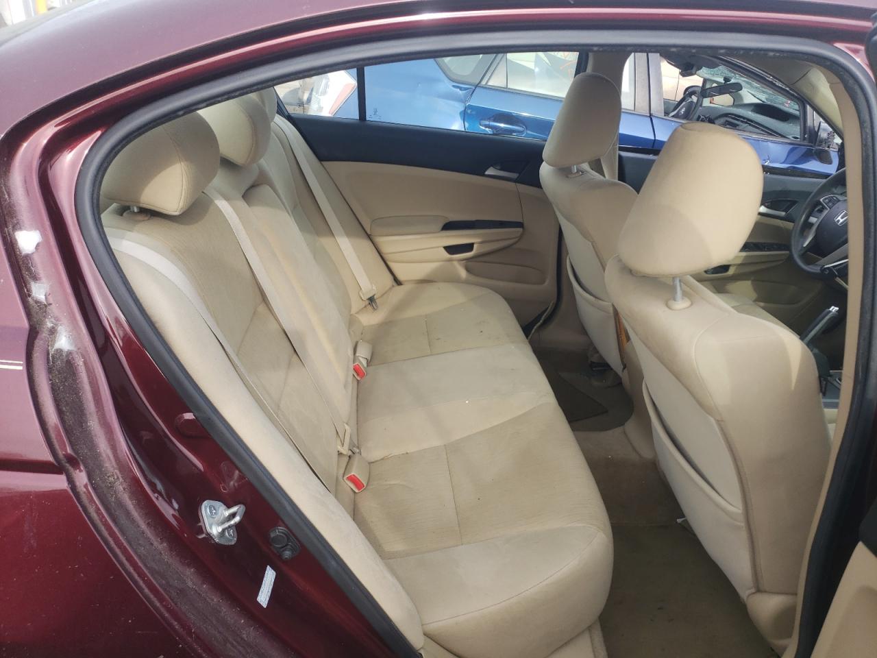 Photo 6 from auction – 2011 HONDA ACCORD LX with VIN 1HGCP2E33BA013024