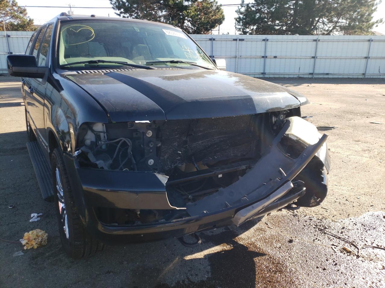 Photo 9 from auction – 2008 LINCOLN NAVIGATOR with VIN 5LMFU28548LJ10255