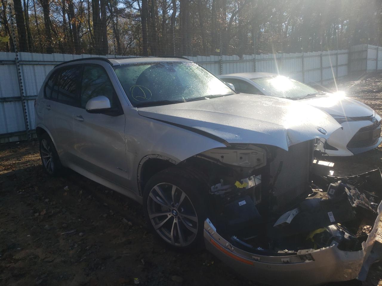 BMW X5 XDRIVE5 2016 with VIN 5UXKR6C52G0J81278 - Photo from auction