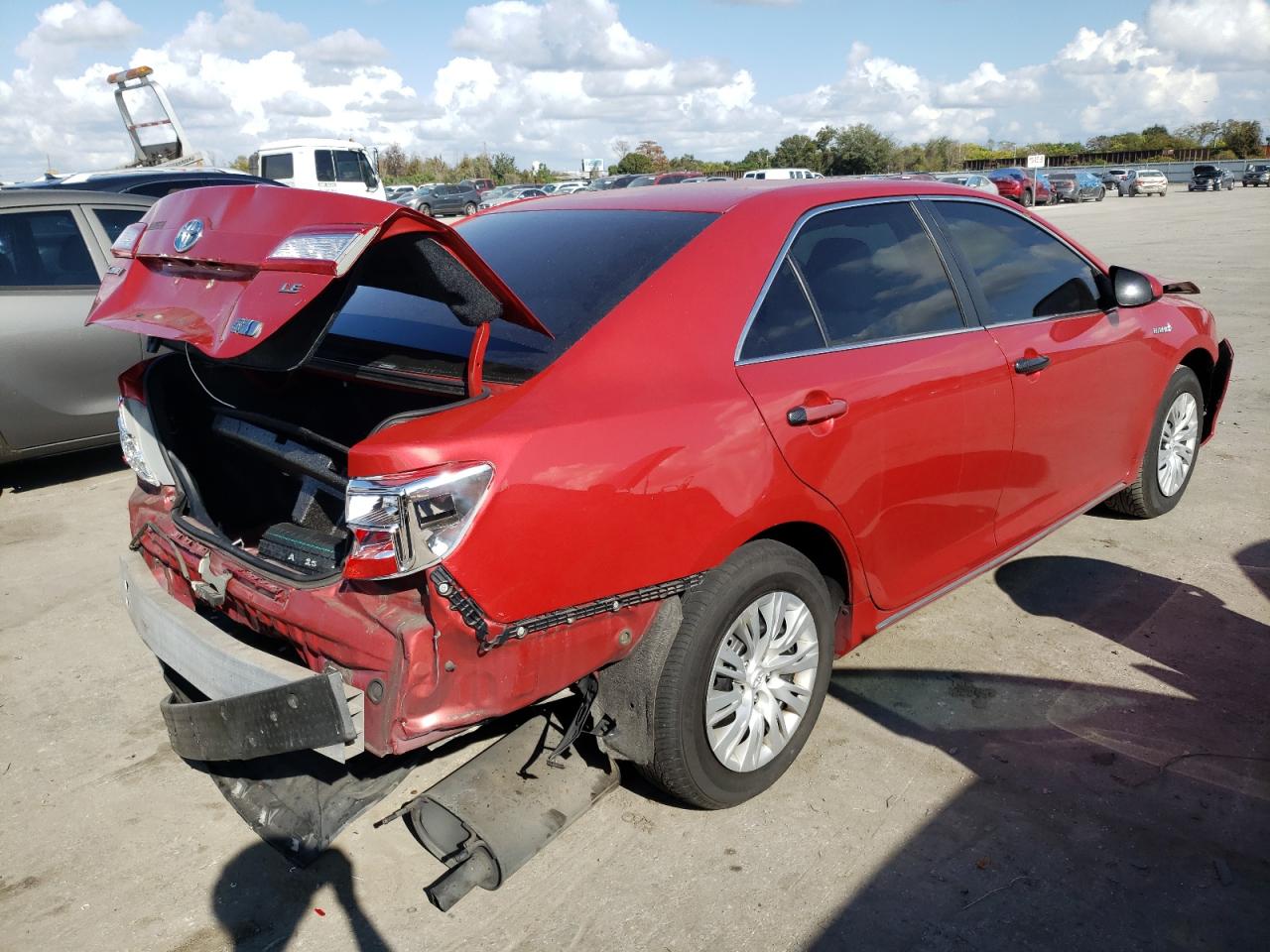 Photo 4 from auction – 2012 TOYOTA CAMRY HYBR with VIN 4T1BD1FK0CU016316