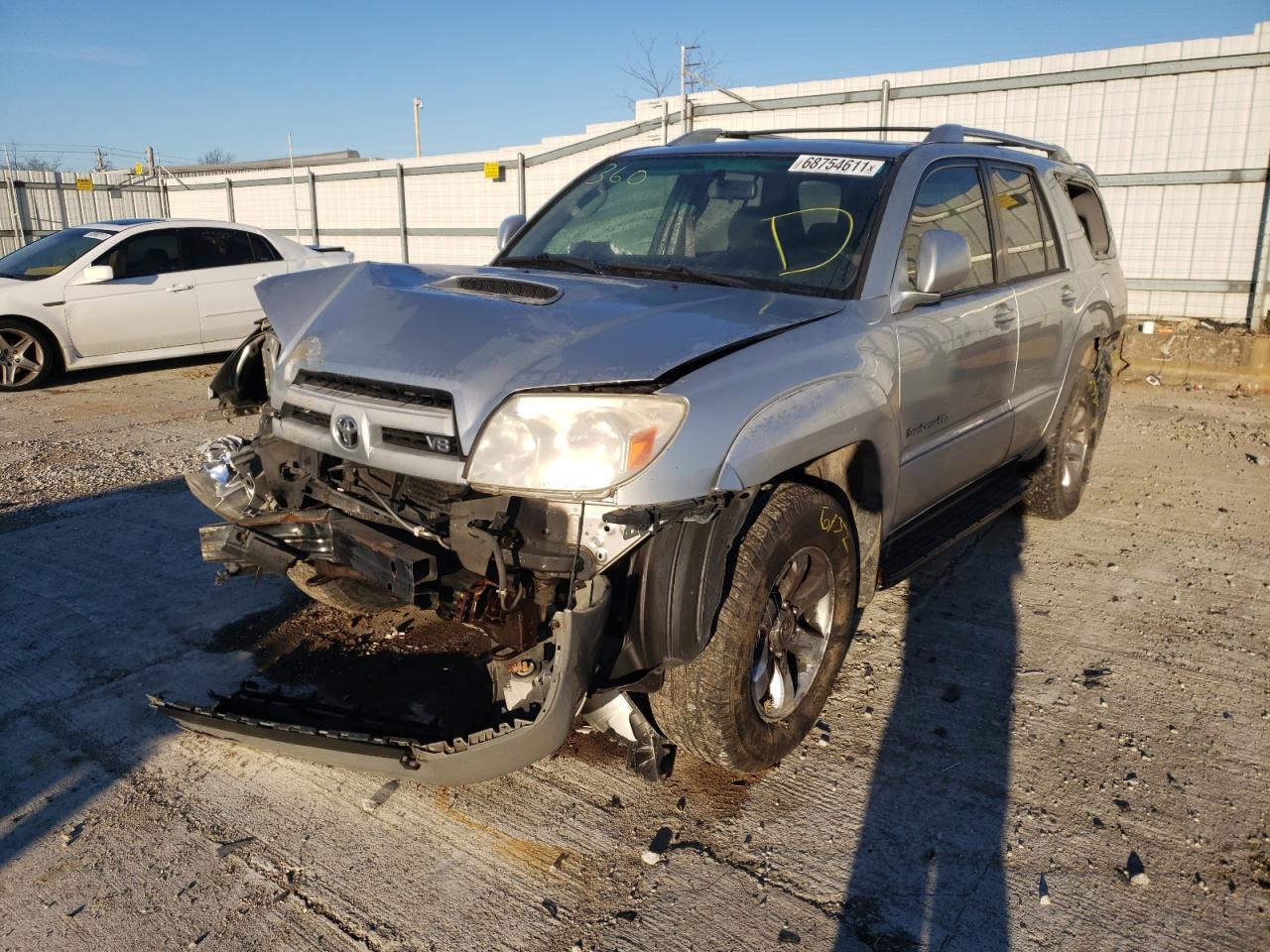 Photo 2 from auction – 2004 TOYOTA 4RUNNER SR with VIN JTEBT14RX40042739