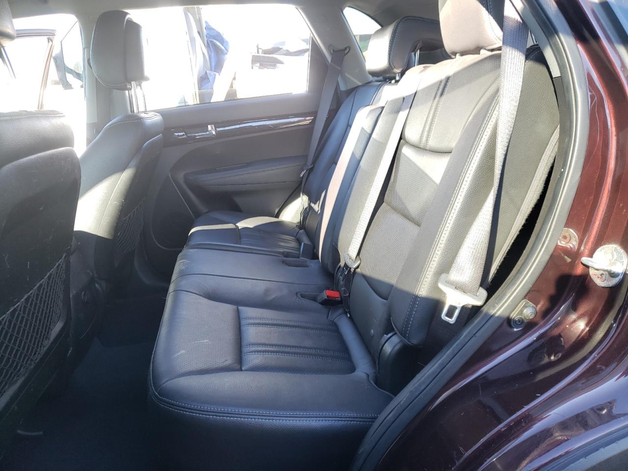 Photo 6 from auction – 2012 KIA SORENTO EX with VIN 5XYKUDA23CG307102