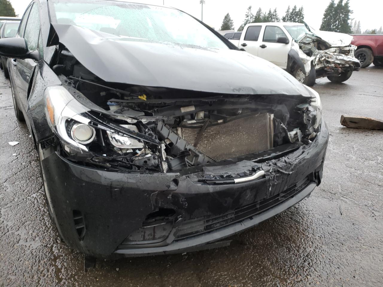 Photo 9 from auction – 2017 KIA FORTE LX with VIN 3KPFK4A70HE018735