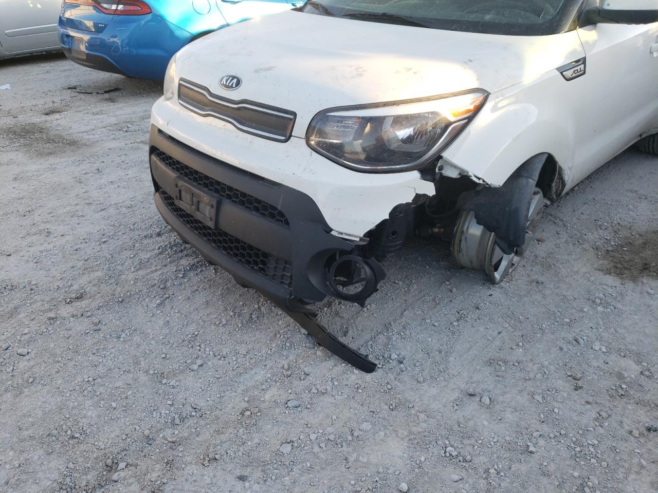 Photo 9 from auction – 2018 KIA SOUL with VIN KNDJN2A2XJ7595224