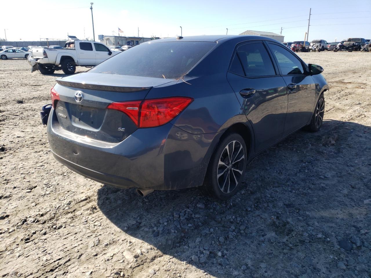 Photo 4 from auction – 2017 TOYOTA COROLLA L with VIN 2T1BURHEXHC899291