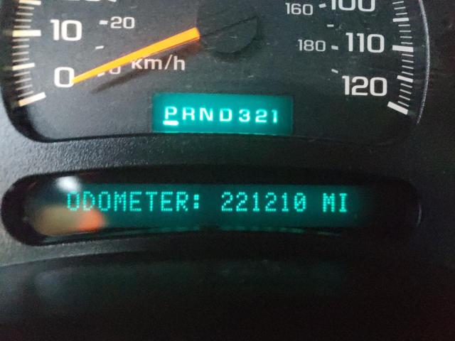 Photo 8 from auction – 2005 CHEVROLET SILVERADO with VIN 1GCHK232X5F888783