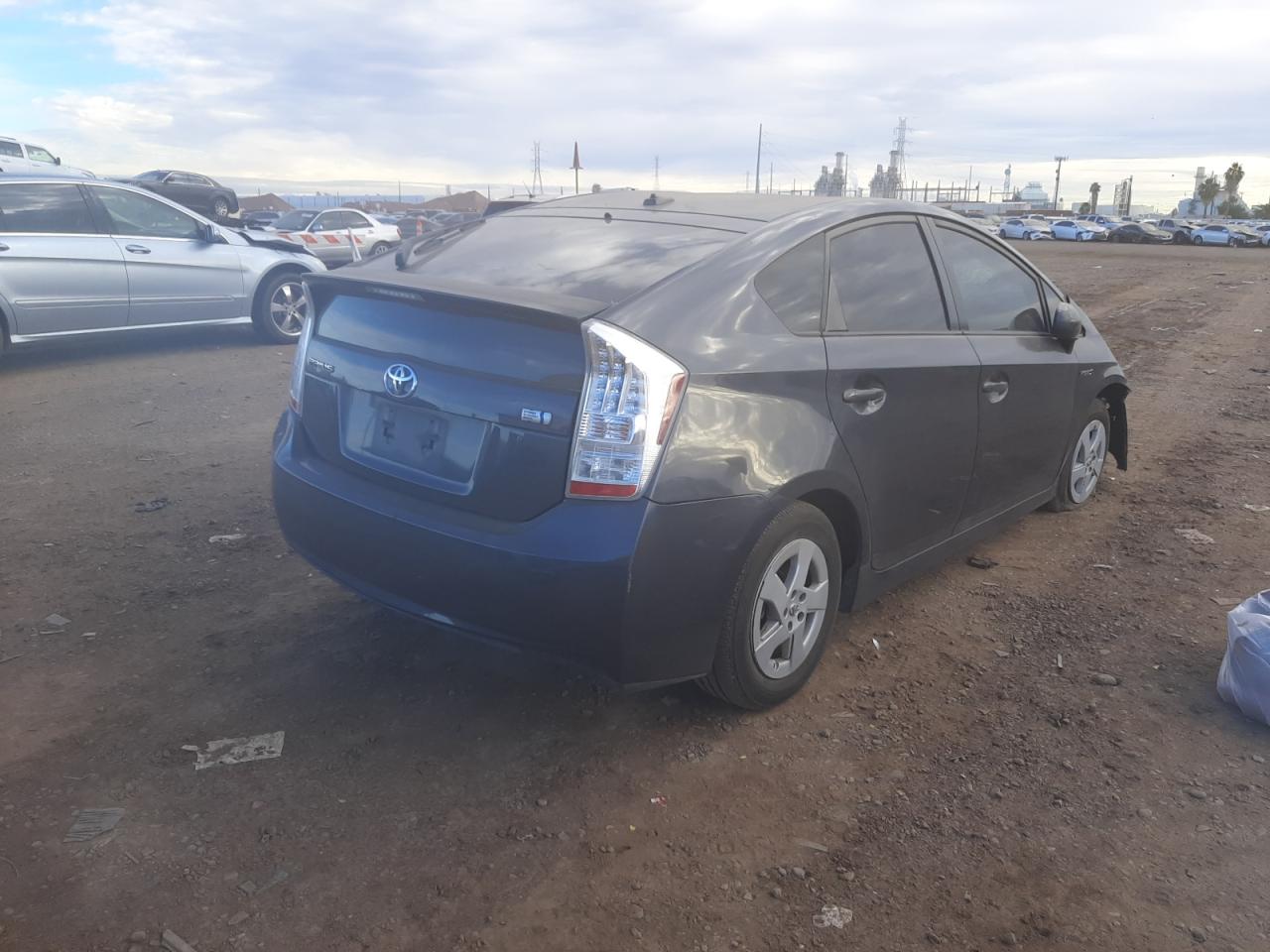 Photo 4 from auction – 2011 TOYOTA PRIUS with VIN JTDKN3DU6B1408413