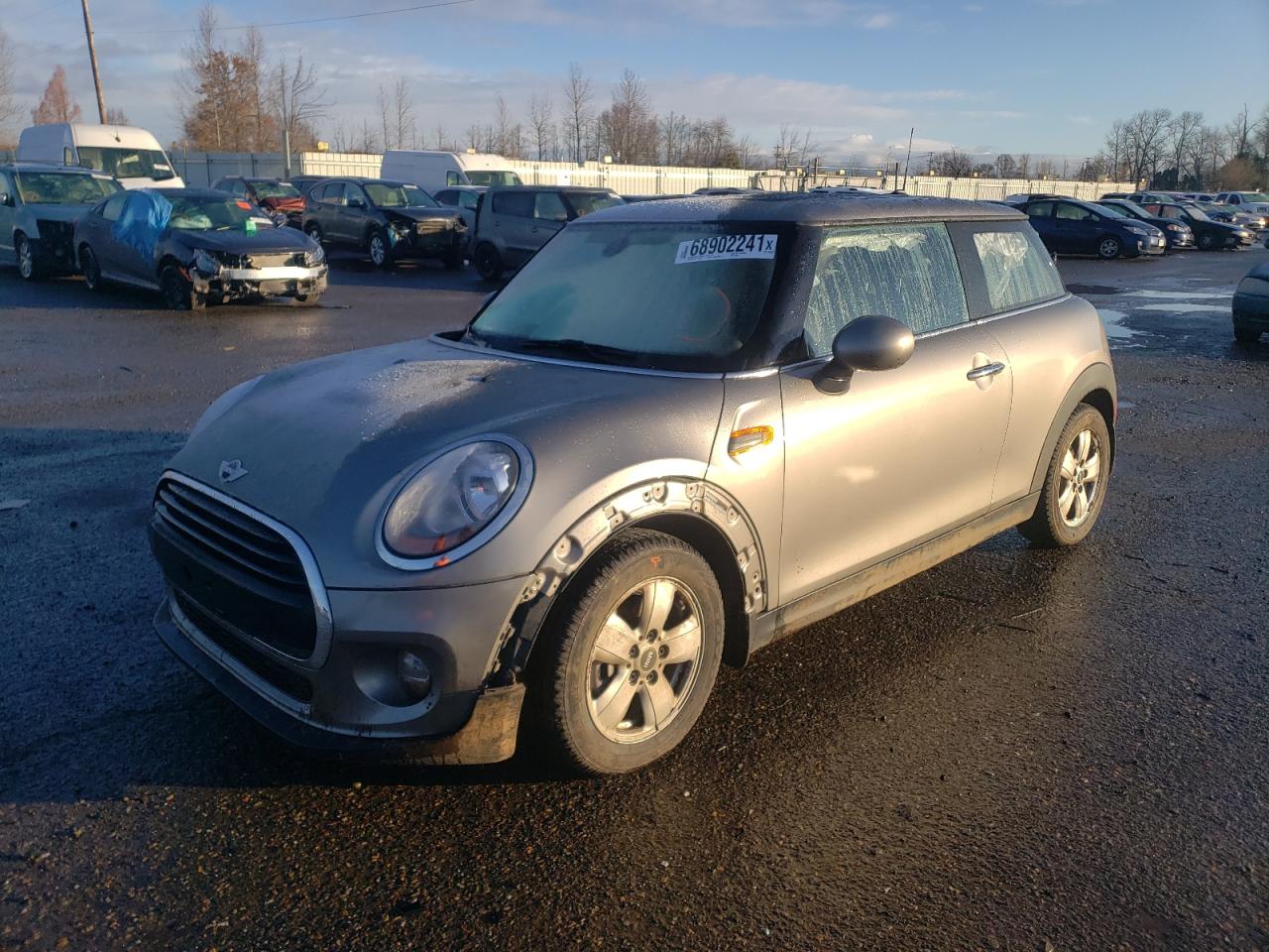 Photo 2 from auction – 2017 MINI COOPER with VIN WMWXP5C52H2D16336
