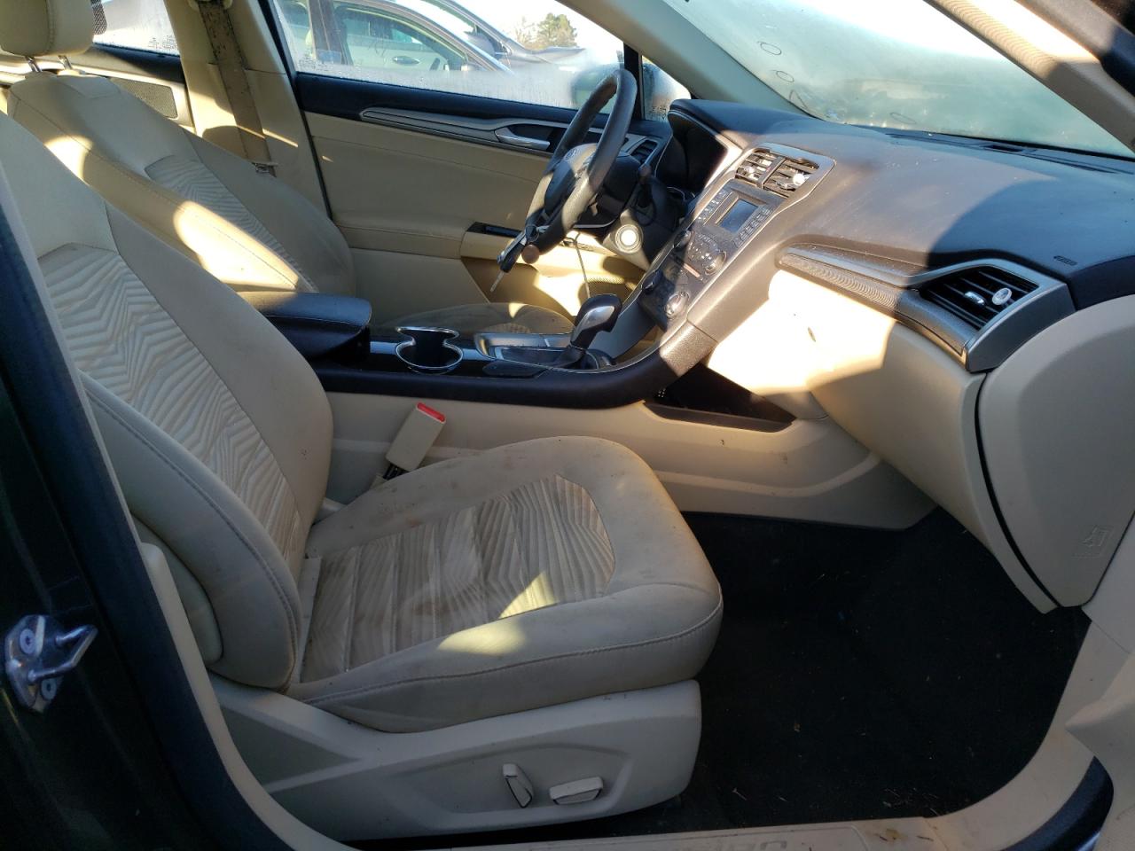 Photo 5 from auction – 2016 FORD FUSION SE with VIN 1FA6P0H76G5114515