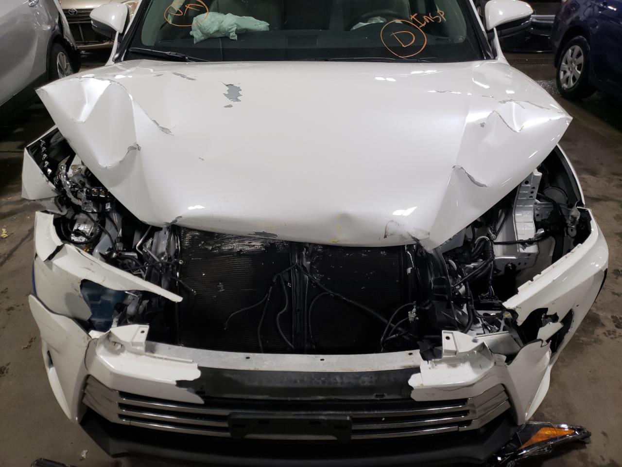 Photo 9 from auction – 2017 TOYOTA HIGHLANDER with VIN 5TDDZRFH1HS463797