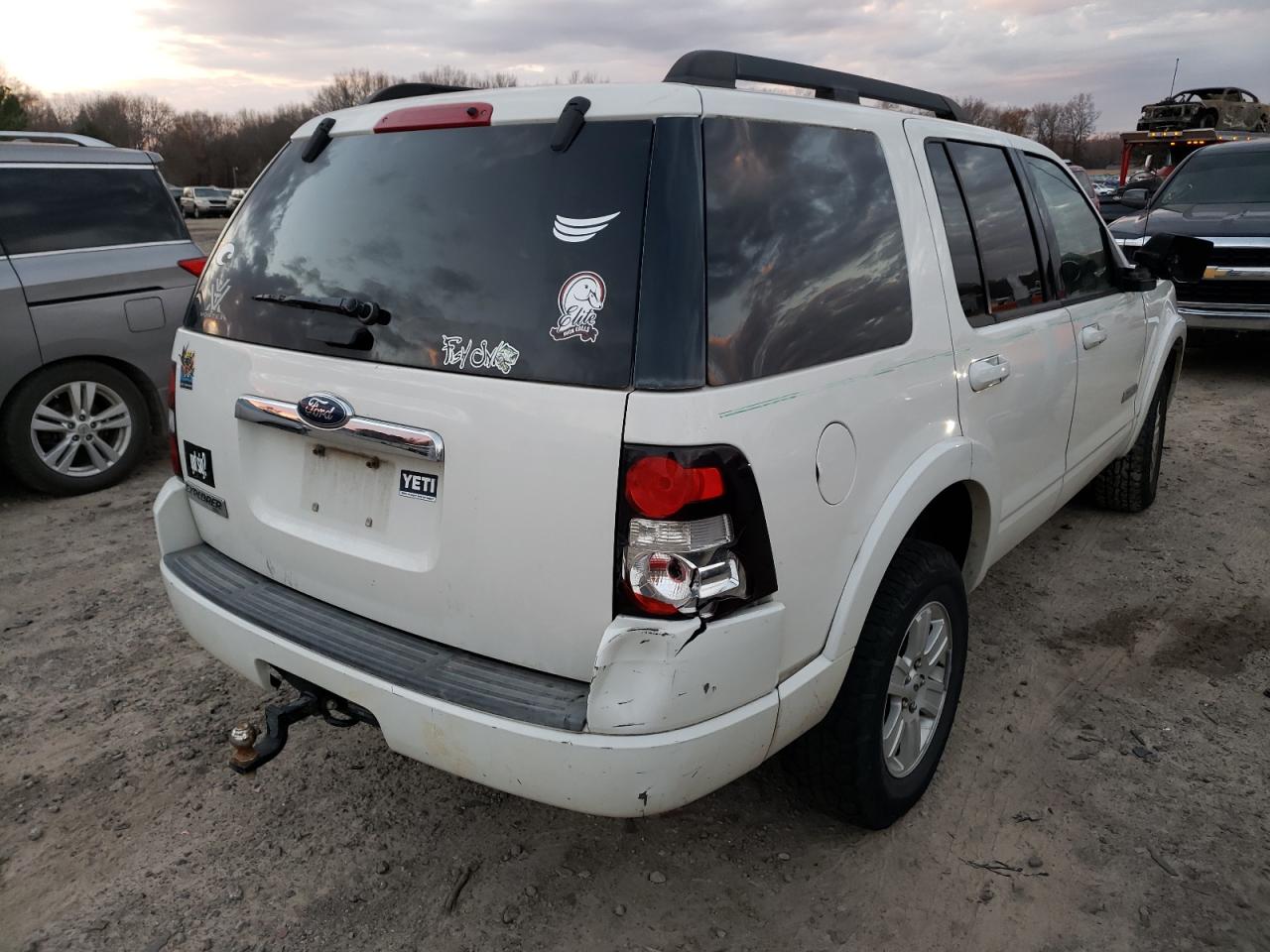 Photo 4 from auction – 2008 FORD EXPLORER X with VIN 1FMEU63E88UA42808