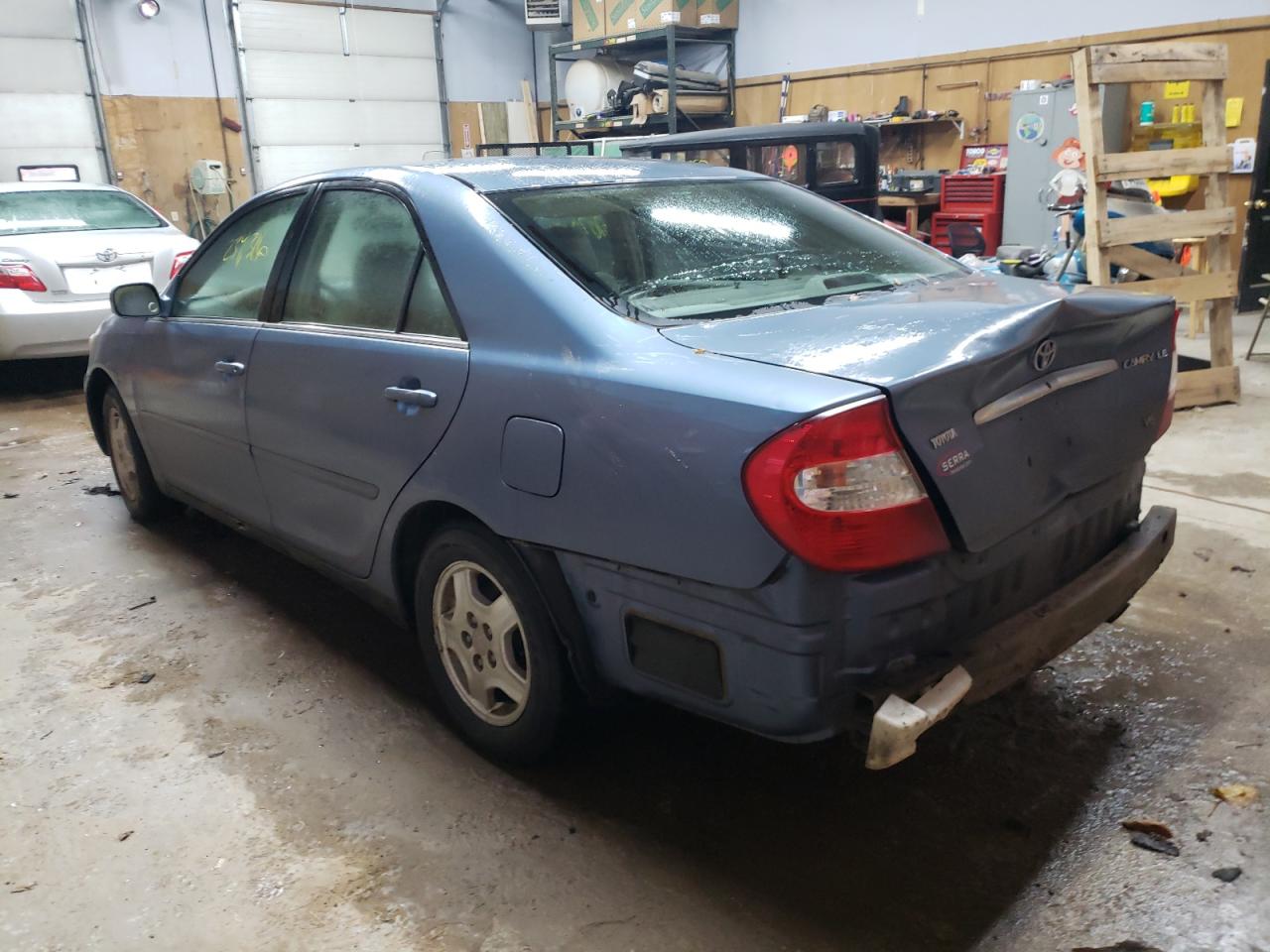 Photo 3 from auction – 2002 TOYOTA CAMRY LE with VIN 4T1BF32K02U529334