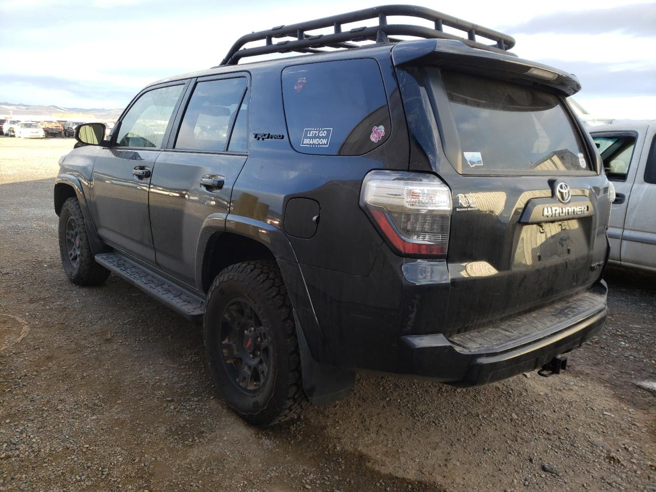 Photo 3 from auction – 2019 TOYOTA 4RUNNER SR with VIN JTEBU5JR8K5641518