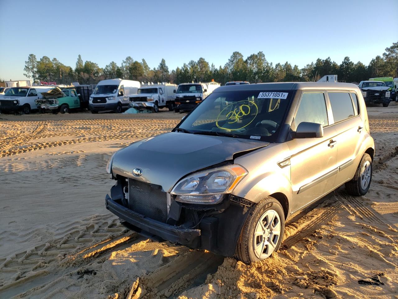 Photo 2 from auction – 2013 KIA SOUL with VIN KNDJT2A56D7533825