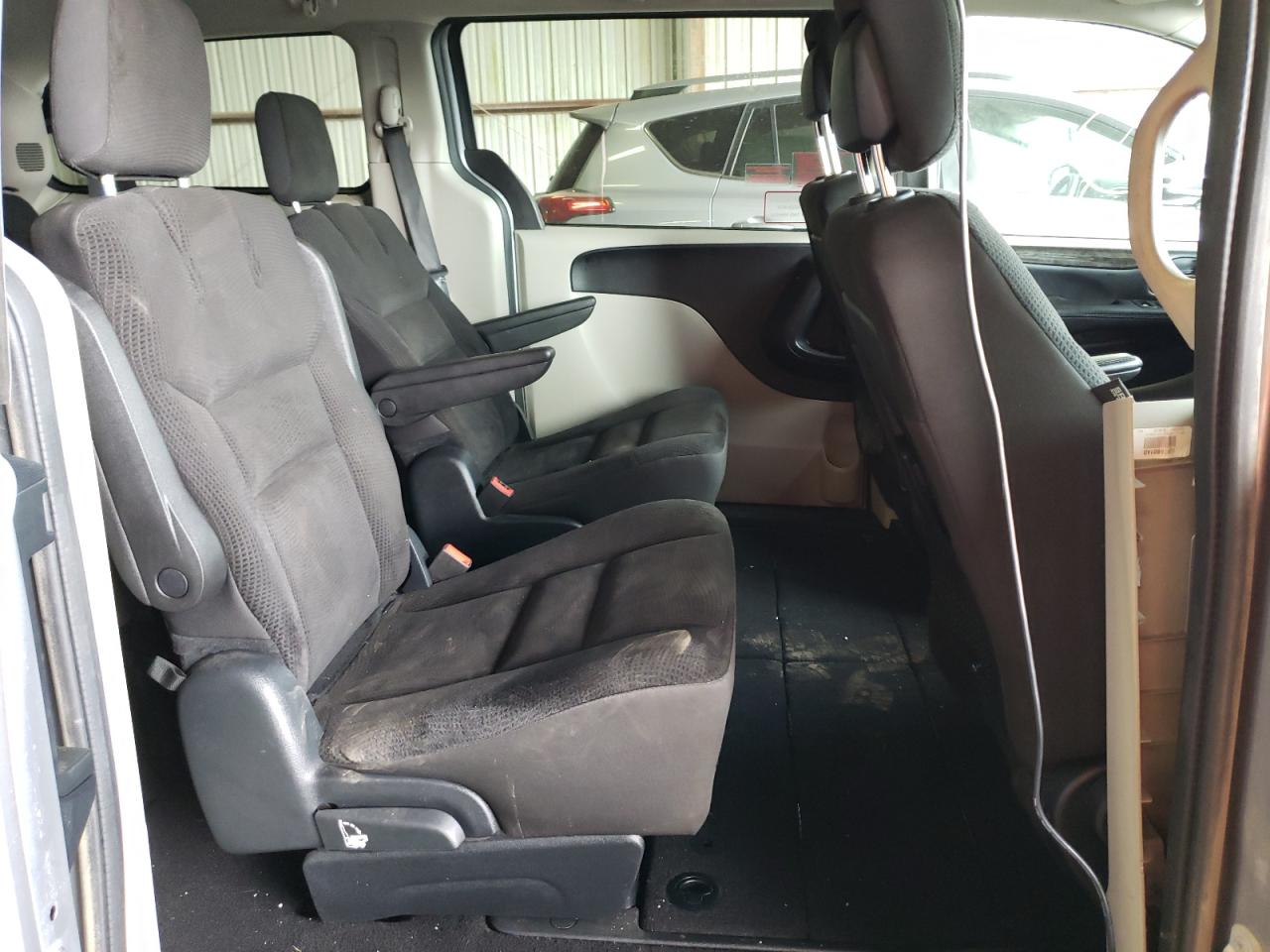 Photo 6 from auction – 2019 DODGE GRAND CARA with VIN 2C4RDGBG2KR801701